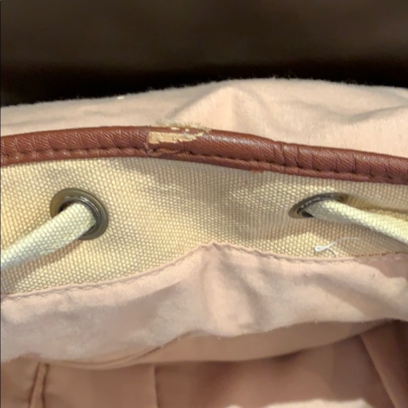 Camel Backpack - Picture 6 of 7